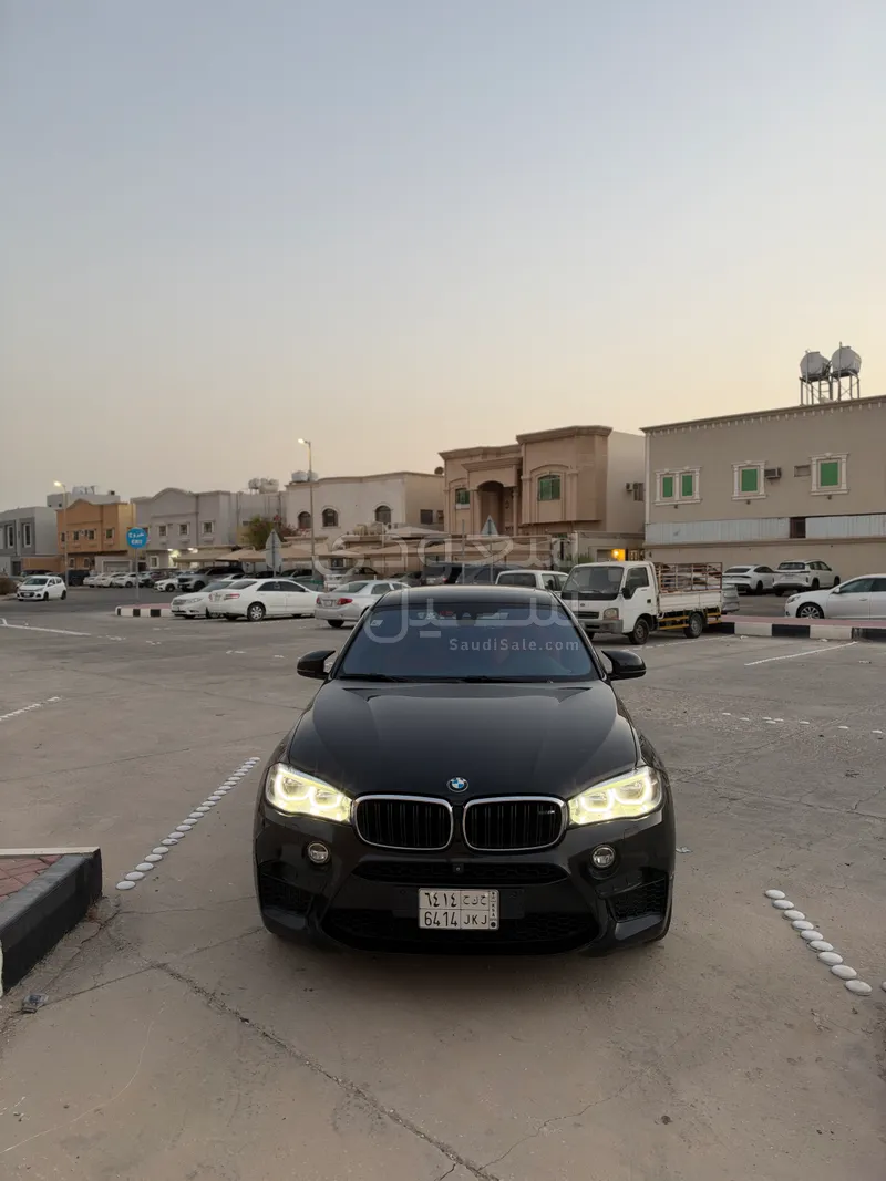 2015 بي ام دبليو الفئة اكس 6 إم