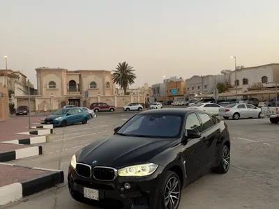 2015 بي ام دبليو الفئة اكس 6 إم