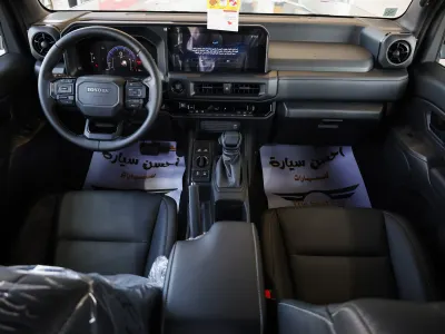 2027 تويوتا اف جي كروزر