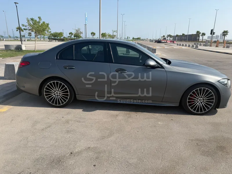 2024 مرسيدس - بنز سي 200