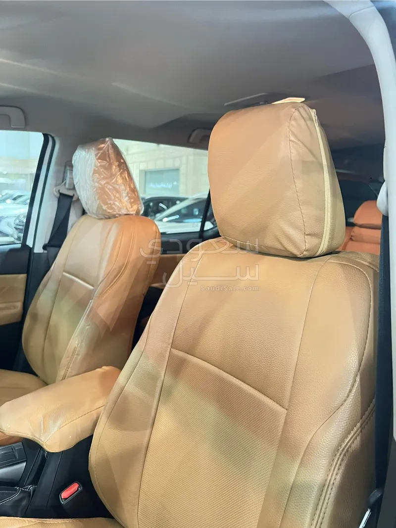 2025 تويوتا فورشنر جي اكس