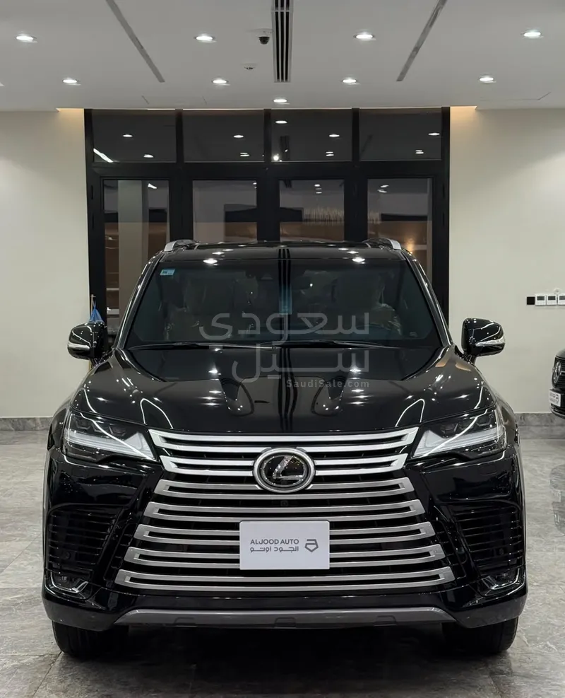 2024 لكزس إل إكس 600 BB