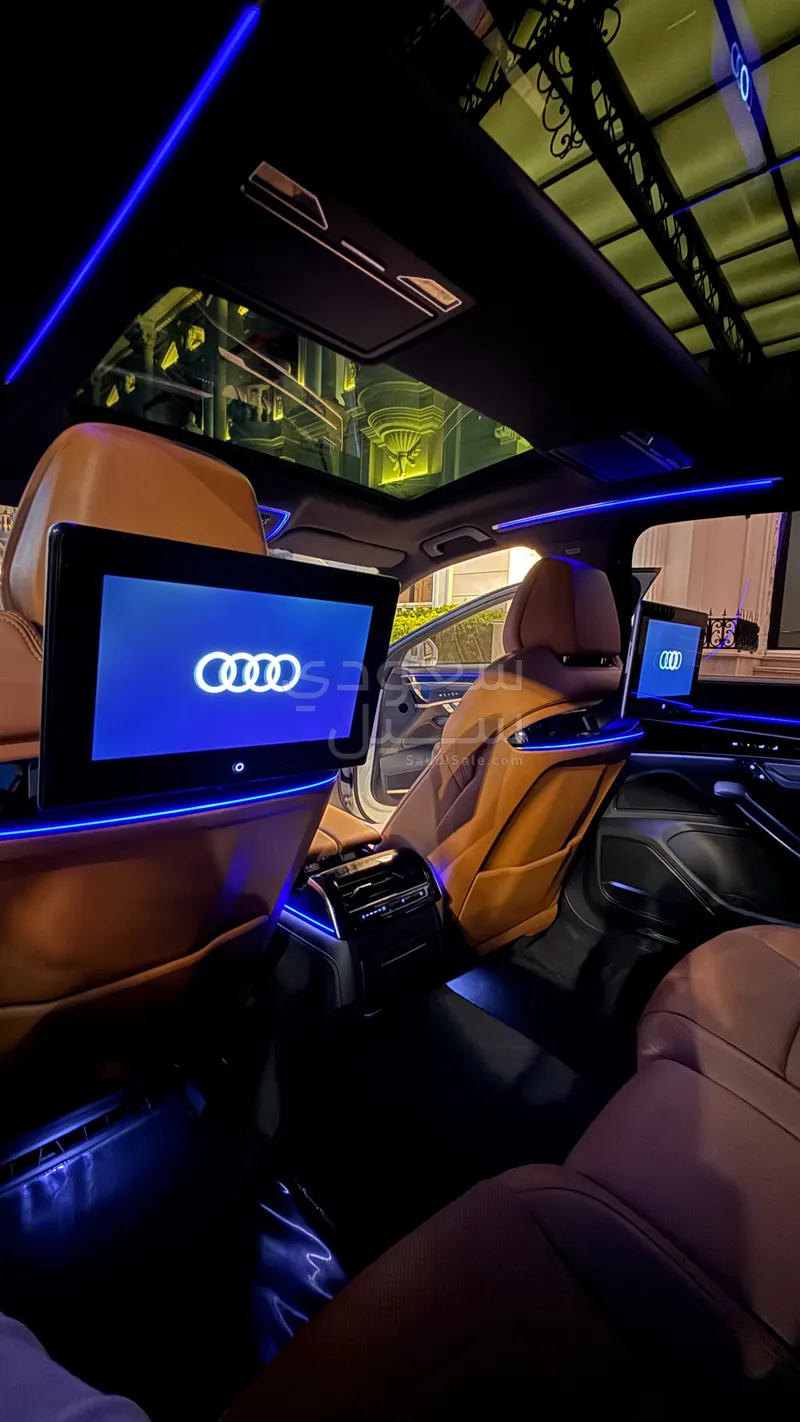 2023 اودي اي 8 50 تي إي اف اي