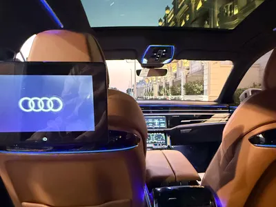 2023 اودي اي 8 50 تي إي اف اي