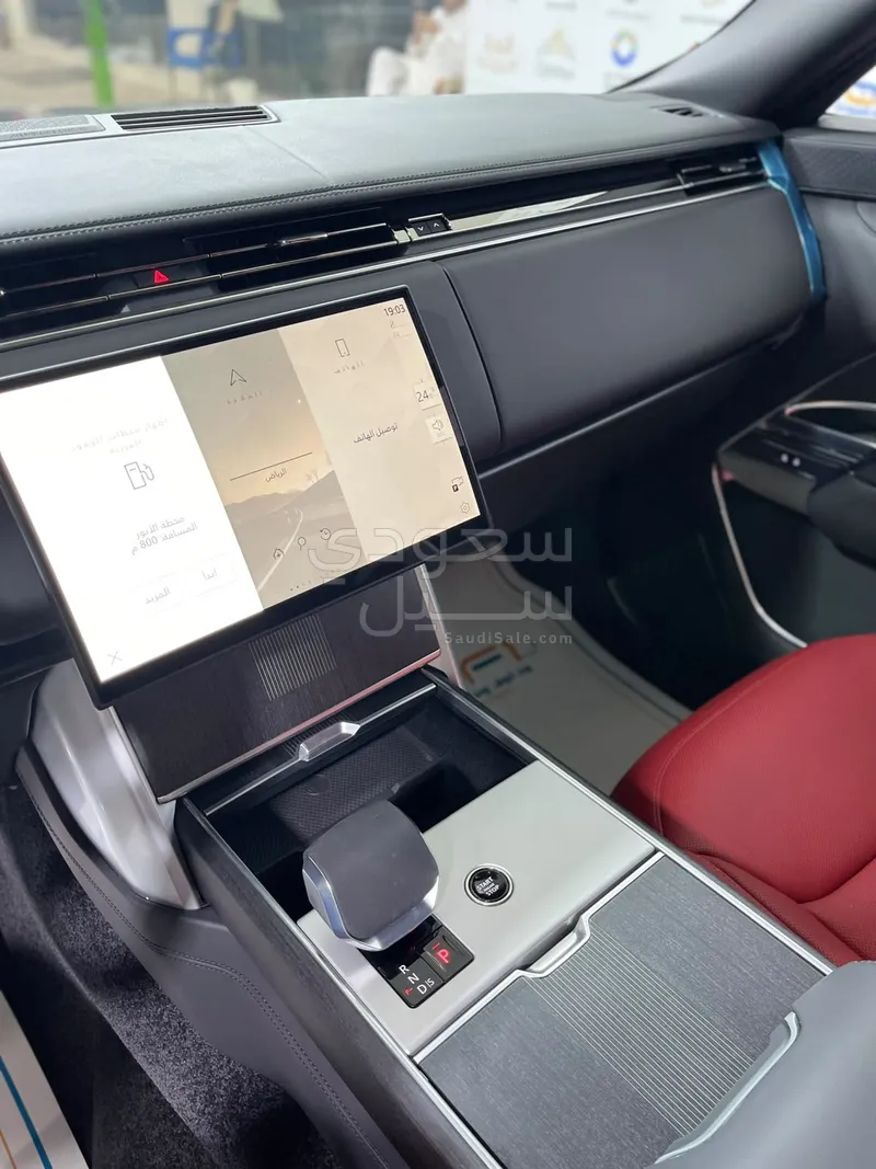 2026 لاند روفر رينج روفر اوتوبيوغرافي
