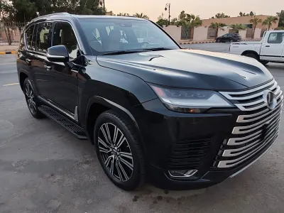 2023 لكزس إل إكس 600 BB