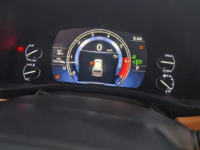 2023 لكزس إل إكس 600 BB