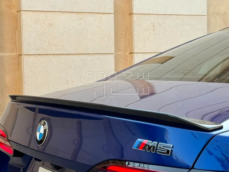 2025 بي ام دبليو الفئة ام إم 5