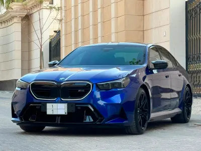 2025 بي ام دبليو الفئة ام إم 5