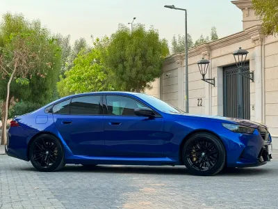 2025 بي ام دبليو الفئة ام إم 5