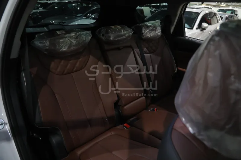 2024 هيونداي سانتا في بريميوم