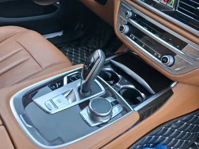 2020 بي ام دبليو الفئة السابعة 730 إل أي