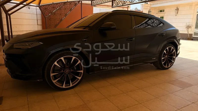 2023 لمبرجيني اوروس بيرفورمانتي