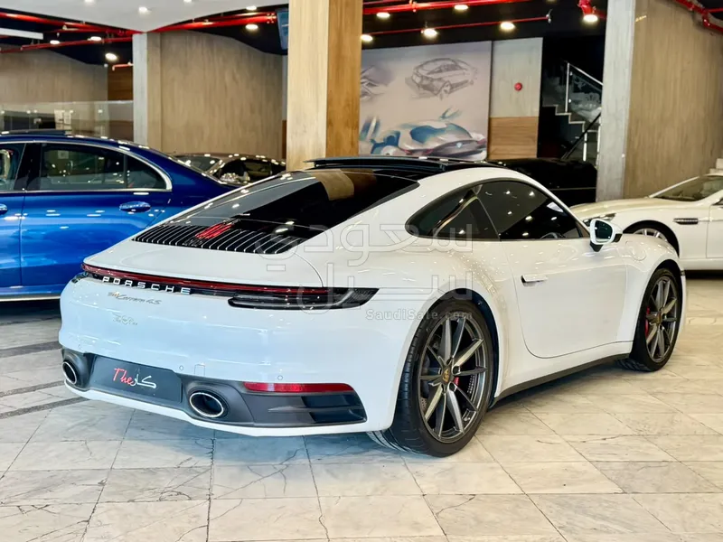 2022 بورش 911 كاريرا 4 اس