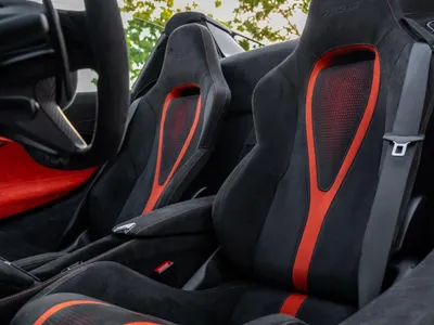 2022 مكلارين 765 إل تي