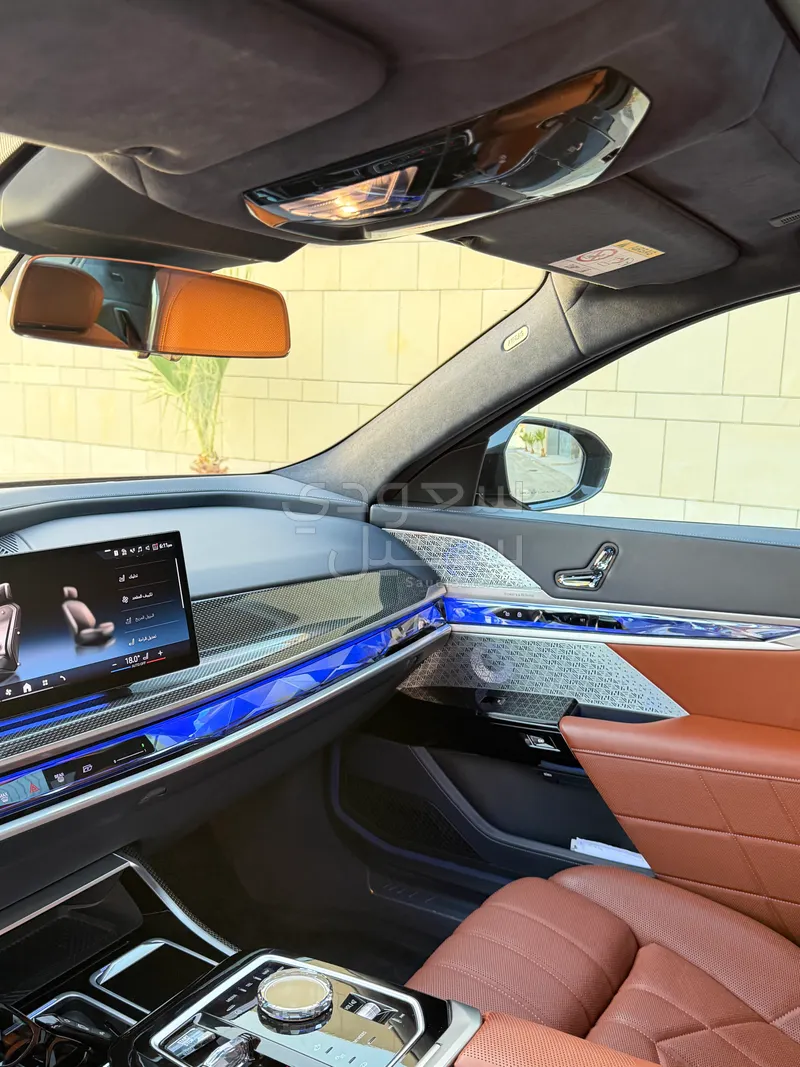 2023 بي ام دبليو الفئة السابعة 760 إل أي إم