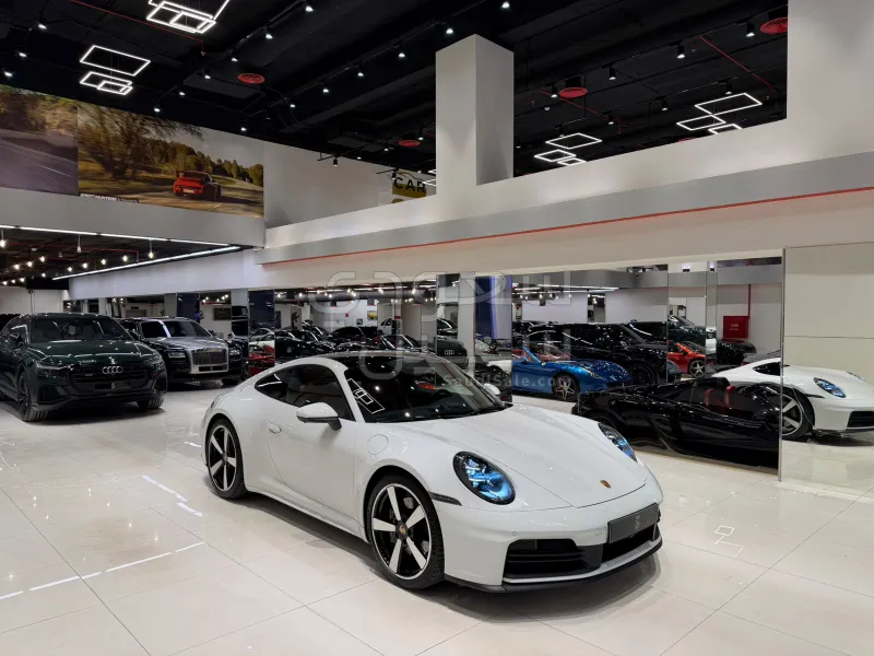 2026 بورش 911 كاريرا