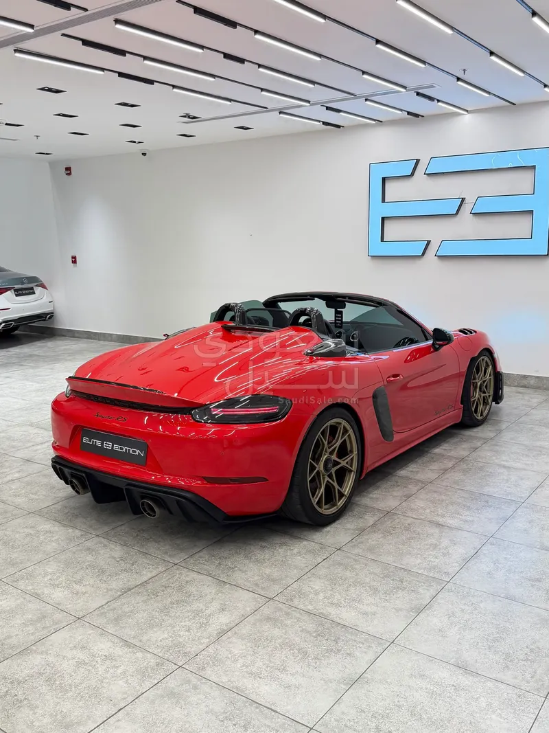2025 بورش 718 سبايدر ار اس