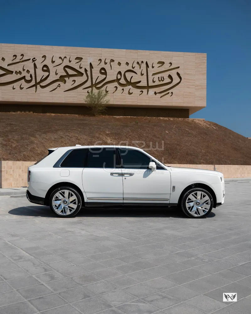 2025 رولز رويس كولينان