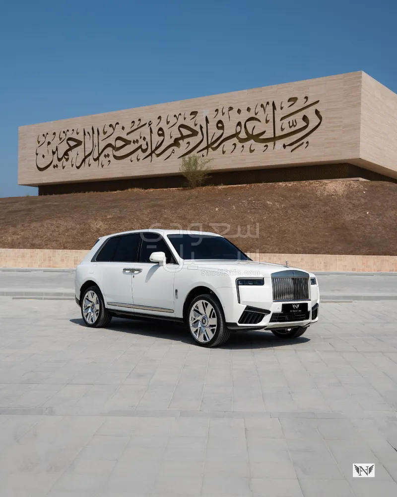 2025 رولز رويس كولينان