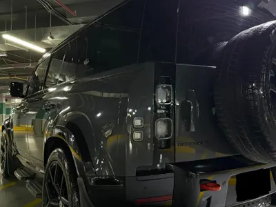2023 لاند روفر ديفيندر اكس 110