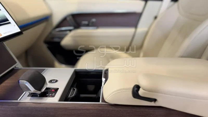 2025 لاند روفر رينج روفر اس اي