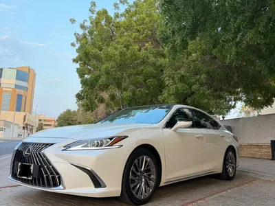 2023 لكزس آي إس 350