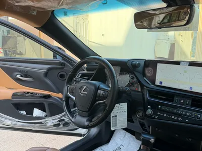 2023 لكزس آي إس 350
