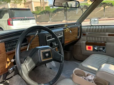 1984 كاديلاك ديفيل