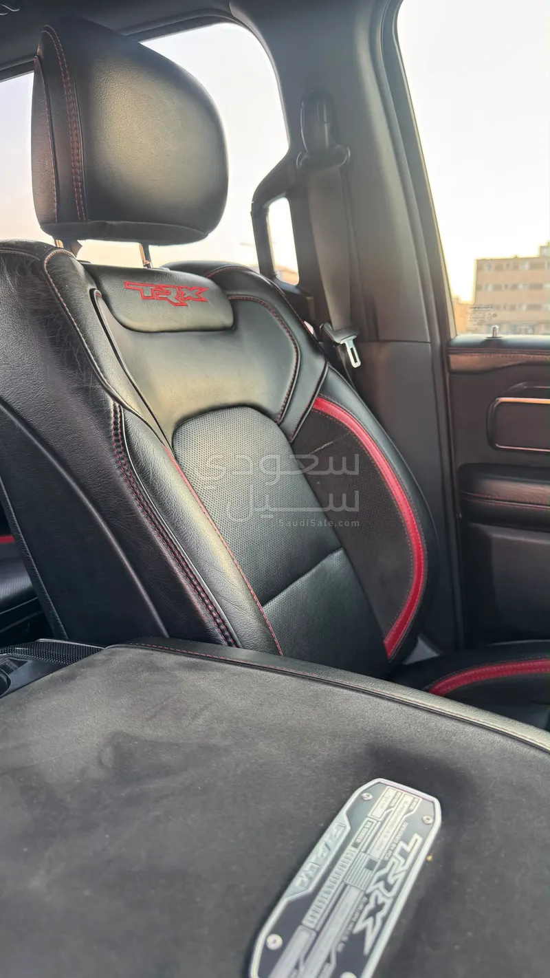 2022 دودج رام تي ار اكس