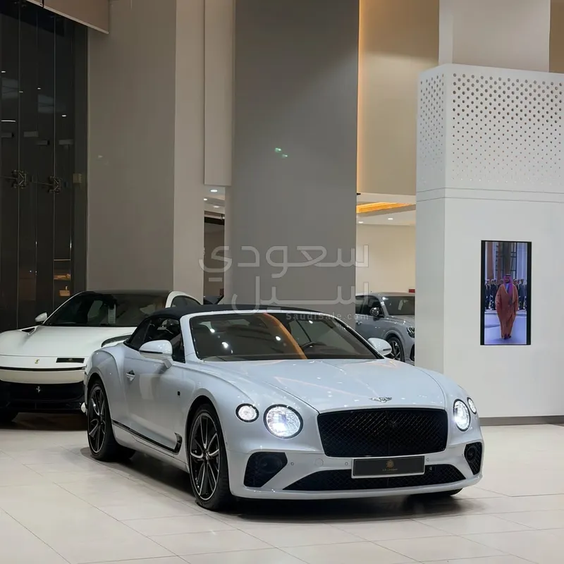 2019 بنتلي كونتيننتل جي تي الاصدار الاول