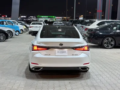 2025 لكزس إي إس 350 دي دي