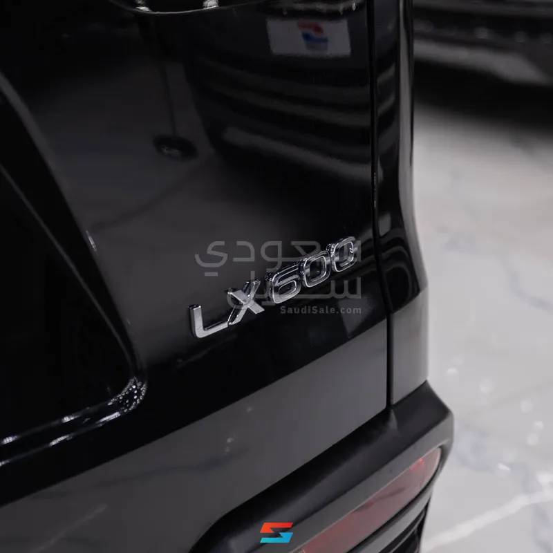 2025 لكزس إل إكس 600 BB