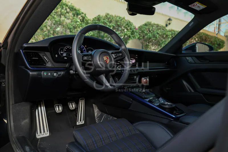 2025 بورش 911 كاريرا تي