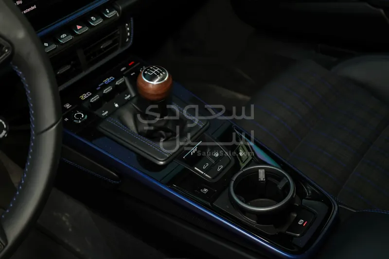 2025 بورش 911 كاريرا تي