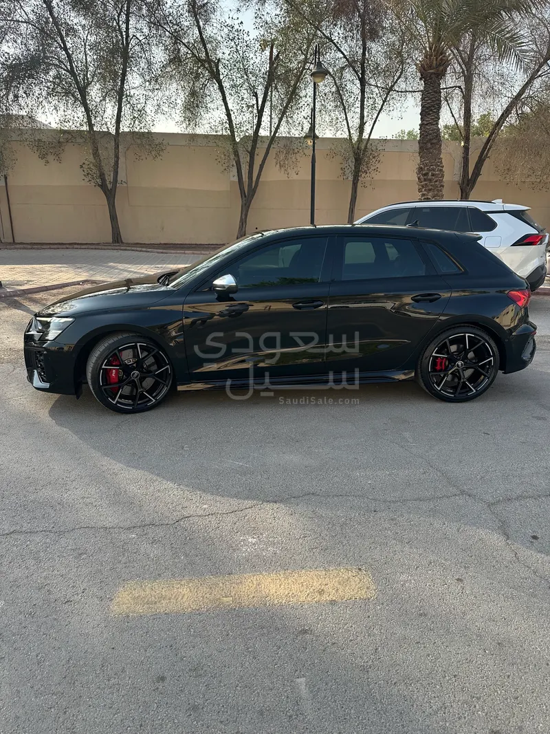 2024 اودي ار اس 3