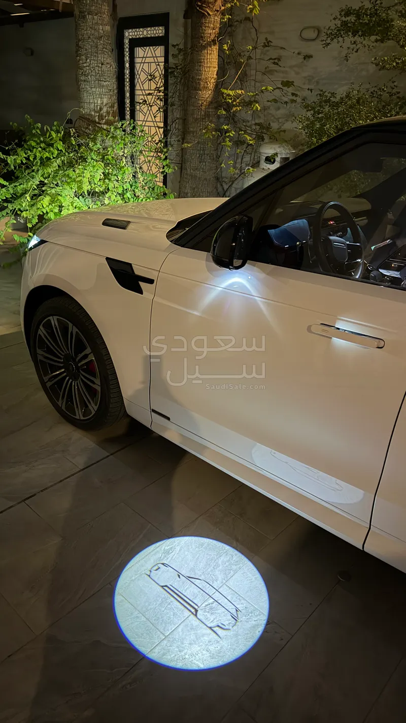 2023 لاند روفر رينج روفر سبورت اوتوبيوجرافي