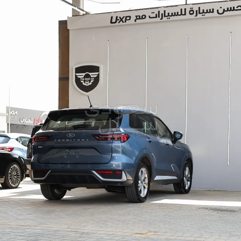 2025 فورد تيريتوري امبيانتي