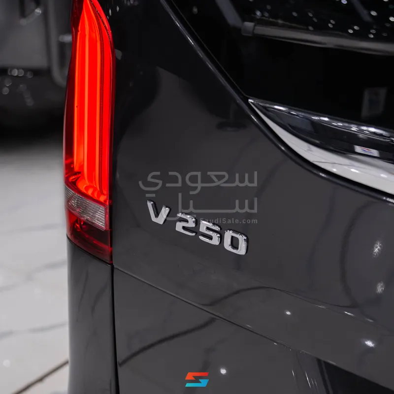 2022 مرسيدس - بنز في 250