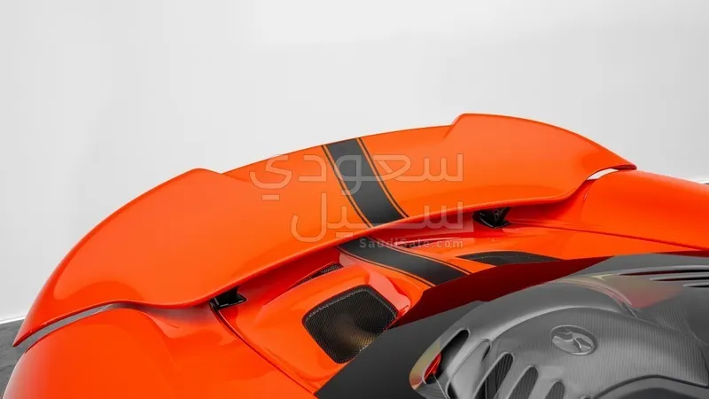 2016 مكلارين 675 إل تي
