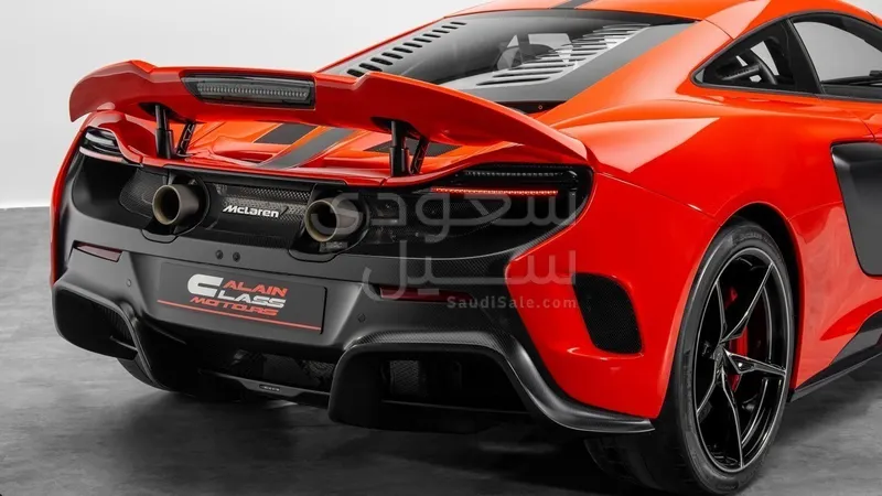 2016 مكلارين 675 إل تي