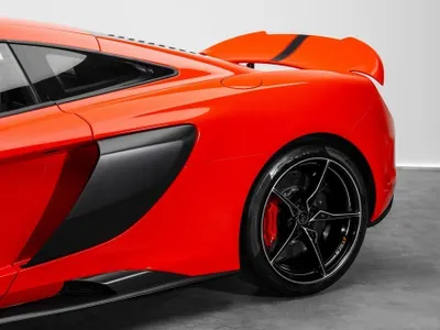2016 مكلارين 675 إل تي