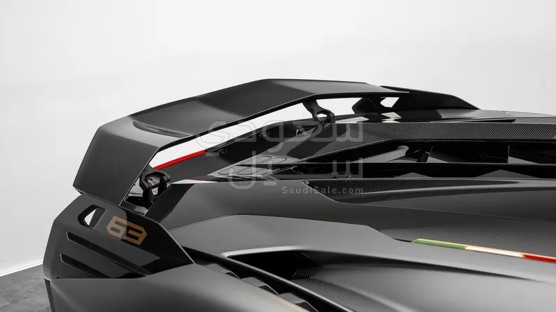 2021 لمبرجيني سيان FKP 37