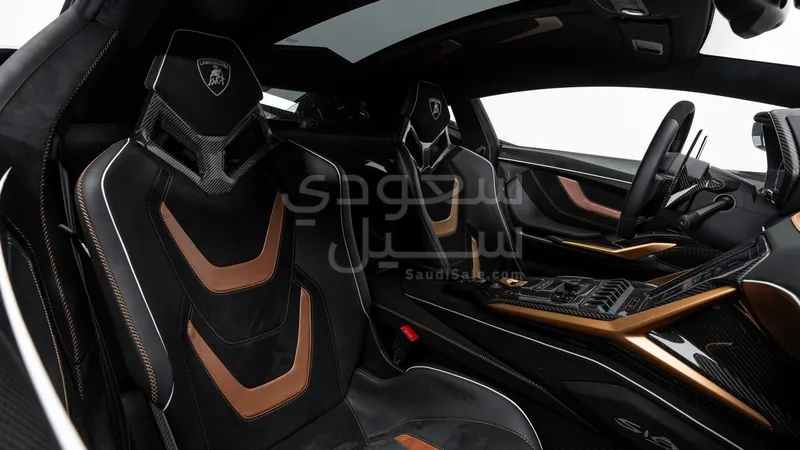 2021 لمبرجيني سيان FKP 37