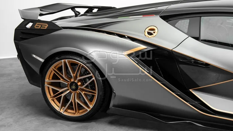 2021 لمبرجيني سيان FKP 37