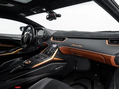 2021 لمبرجيني سيان FKP 37