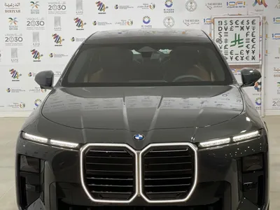 2027 بي ام دبليو الفئة السابعة 735أي