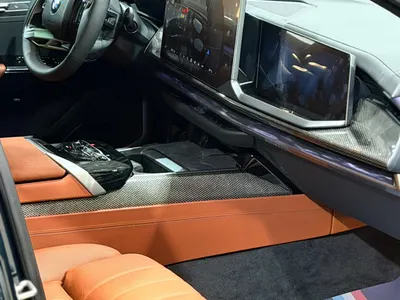 2027 بي ام دبليو الفئة السابعة 735أي