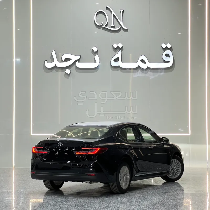 2026 تويوتا كامري ال اي