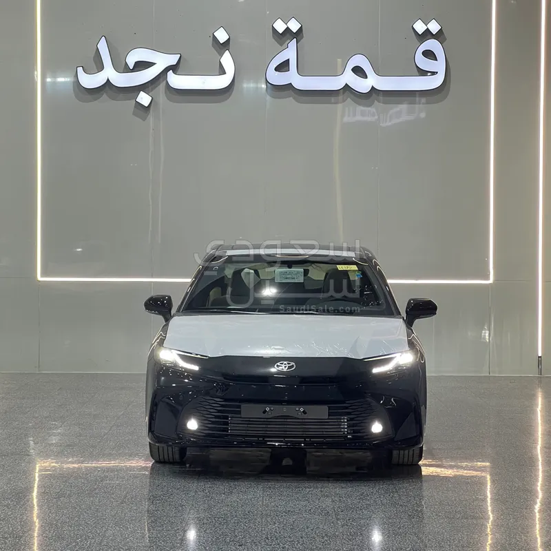 2026 تويوتا كامري ال اي